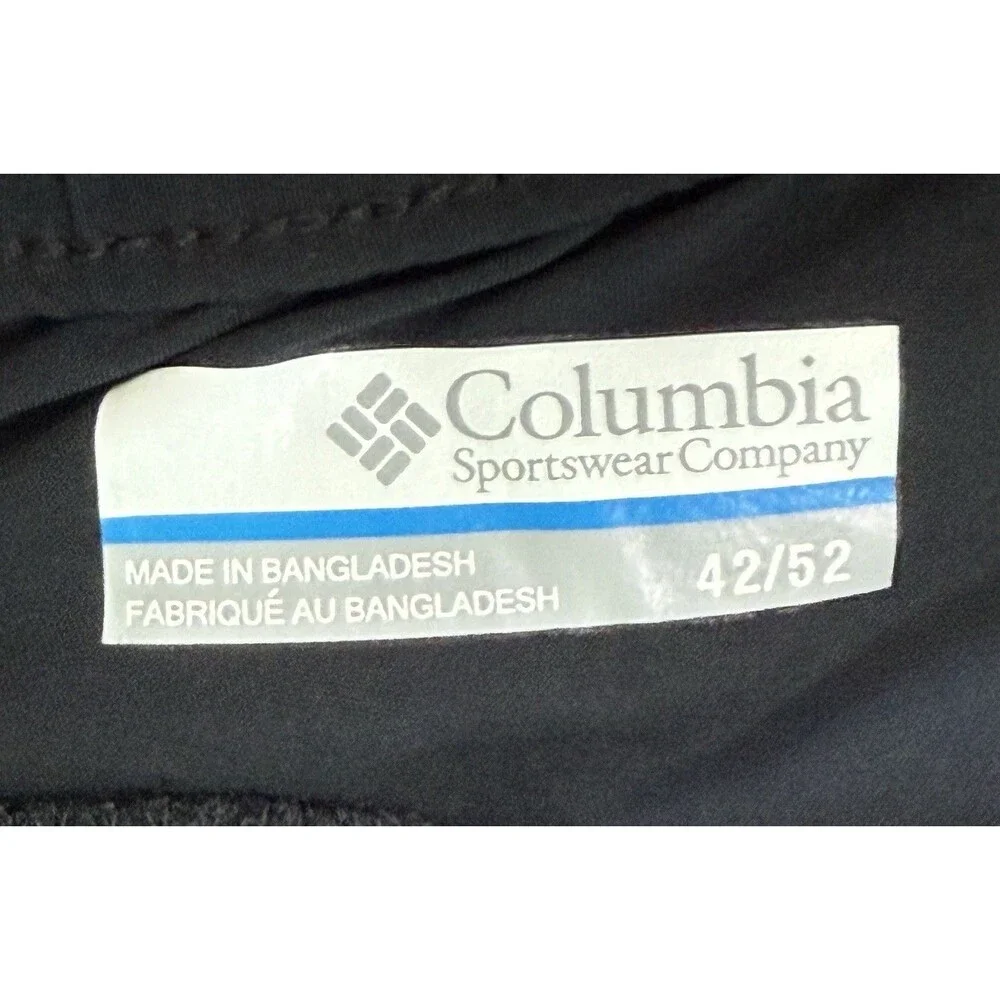 Columbia Omni-Shield Mens Navy Blue Shorts Size 42 Lightweight 7.5”‎ Inseam